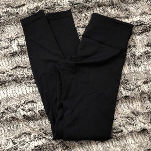 Black Lululemon WUNDER UNDERS Sz 4